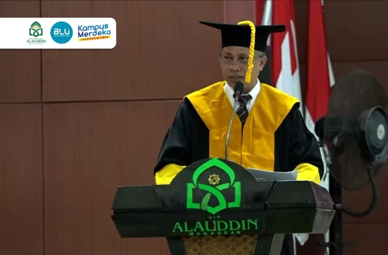 Rektor UIN Alauddin Makassar Kukuhkan Guru Besar Prodi BSA