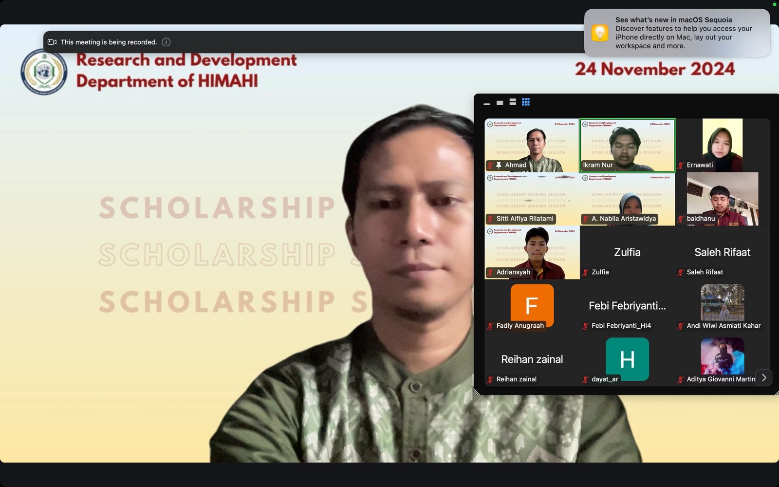 Dosen Bahasa dan Sastra Inggris. Jadi Narasumber di Scholarship Sharing Session