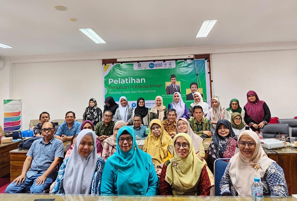 Hari Kedua Pelatihan Penulisan Publikasi Ilmiah Fokus pada Pembuatan Buku dan Penggunaan Aplikasi AI