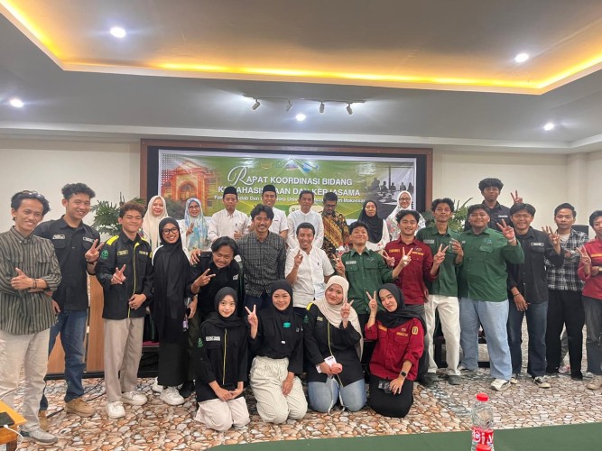 Prodi Bahasa dan Sastra Arab UIN Alauddin Makassar Ikuti Rapat Koordinasi Bidang Kemahasiswaan dan Kerja Sama