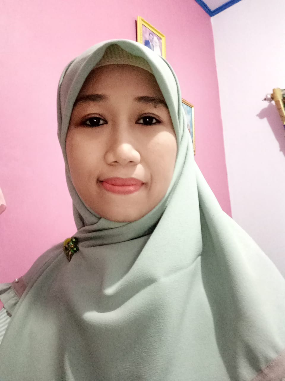 Dr. Hj. Nahdhiyah S.S., M.Pd.
