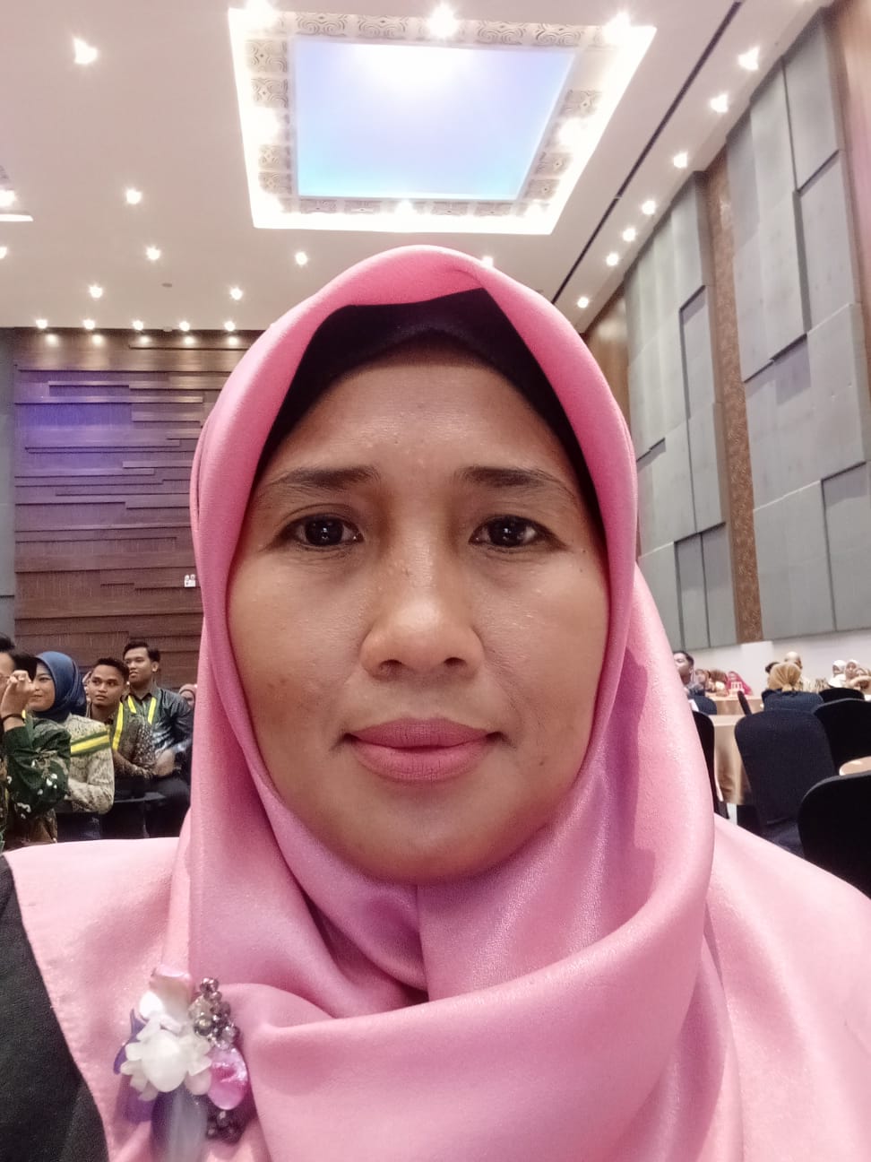 Khaerun Nisa Nuur, S.S, M.Pd.I