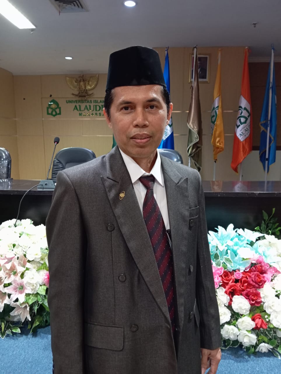 Prof. Dr. H. Barsihannor, M. Ag