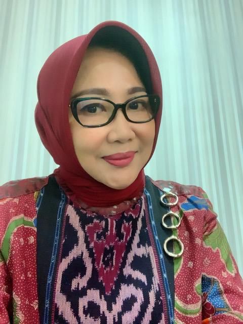 Dr. Hj. Nurmiati, S.E., M.M.